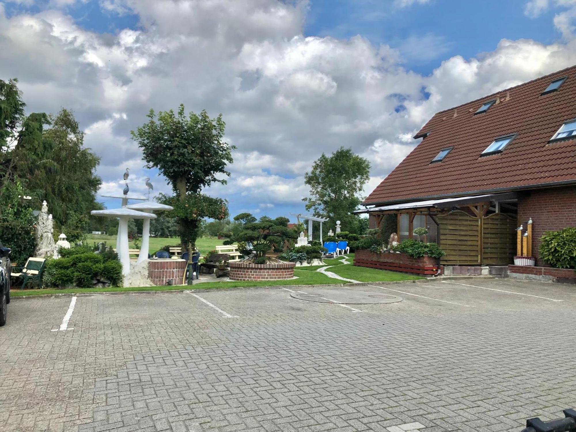 Garni Hotel-Pension Holum Нойгарлінгерзіль Екстер'єр фото