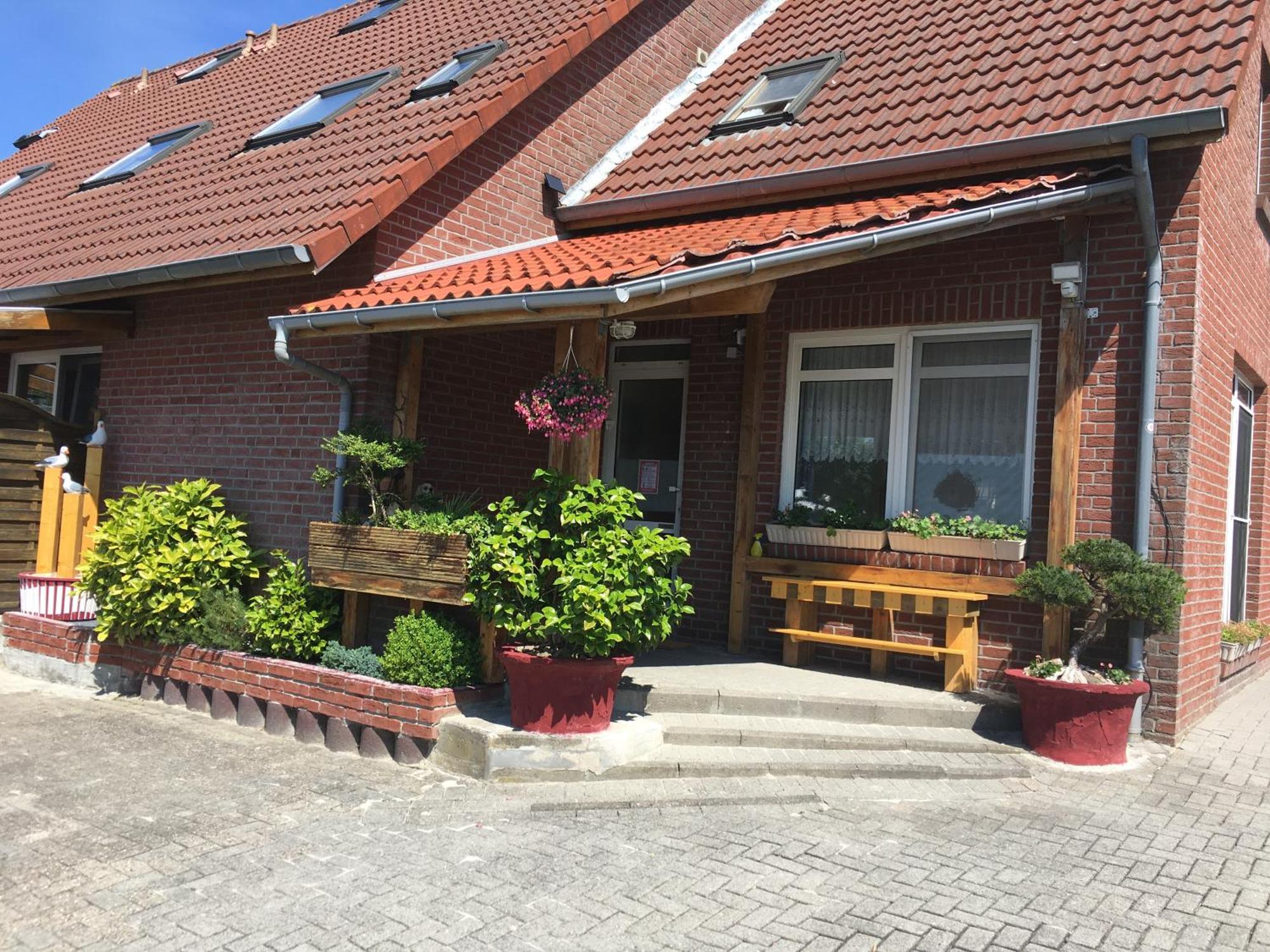 Garni Hotel-Pension Holum Нойгарлінгерзіль Екстер'єр фото